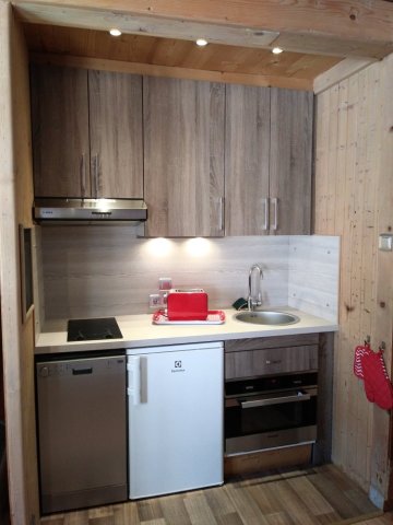 Appartement 4 personnes Si-près_ 50m tapis figaro