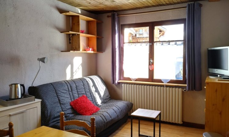 Appartement 4 personnes Si-près_ 50m tapis figaro